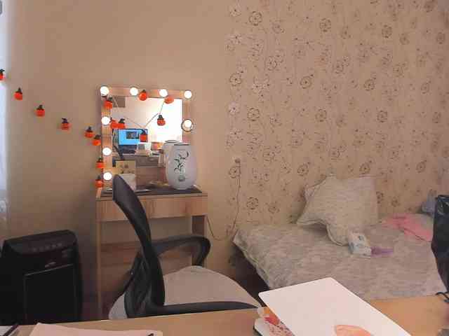 Alicenextdoor webcam