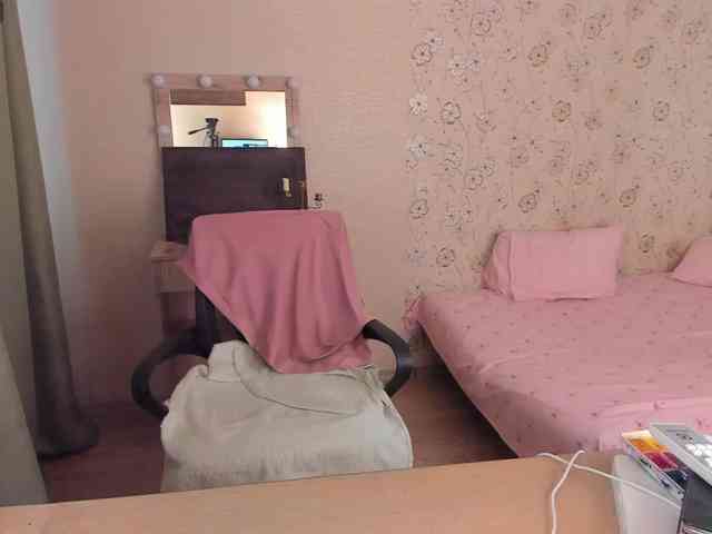 Alicenextdoor webcam
