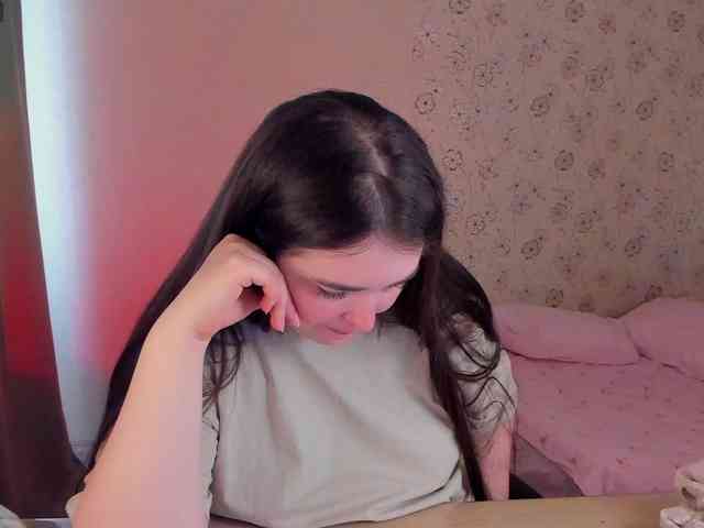 Alicenextdoor webcam