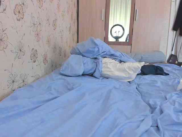 Alicenextdoor webcam