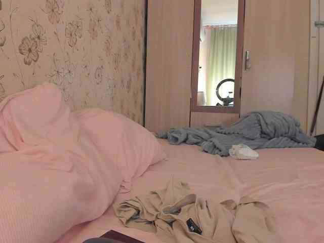 Alicenextdoor webcam