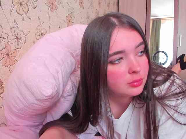 Alicenextdoor webcam
