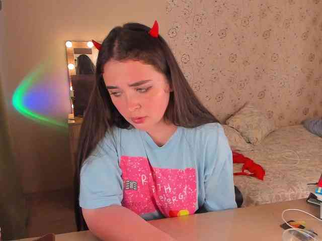 Alicenextdoor webcam