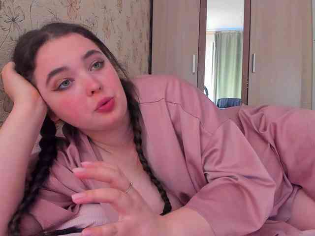 Alicenextdoor webcam