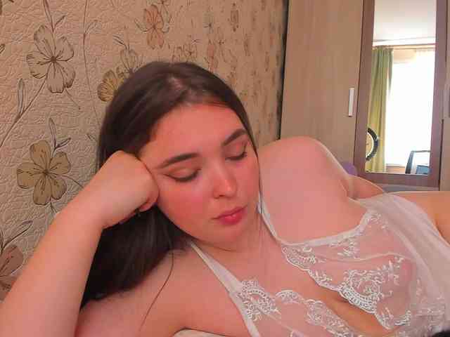 Alicenextdoor webcam