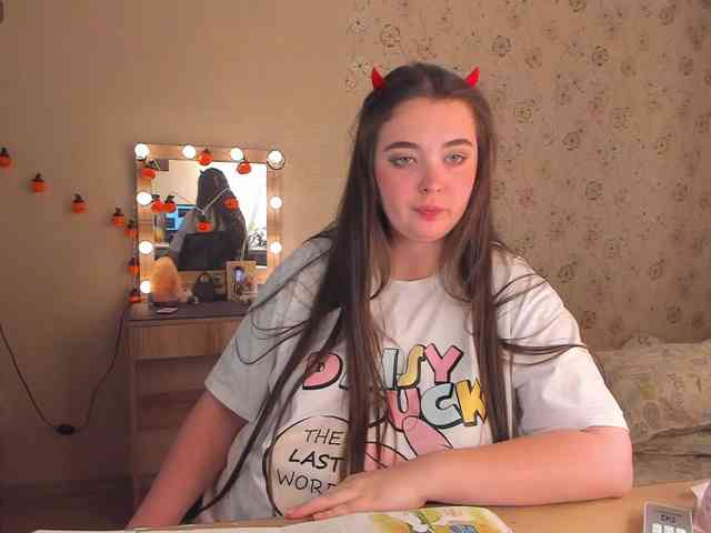 Alicenextdoor webcam