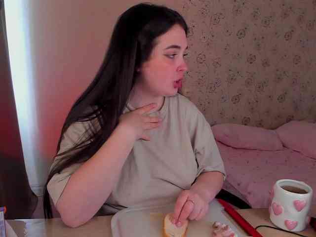 Alicenextdoor webcam