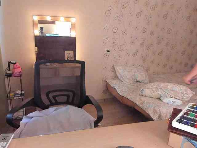 Alicenextdoor webcam