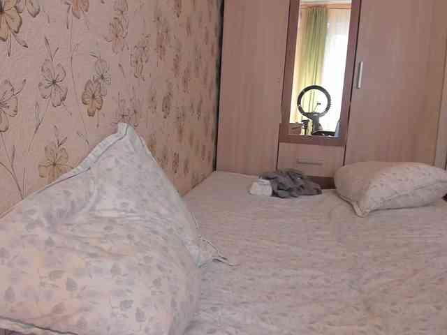 Alicenextdoor webcam