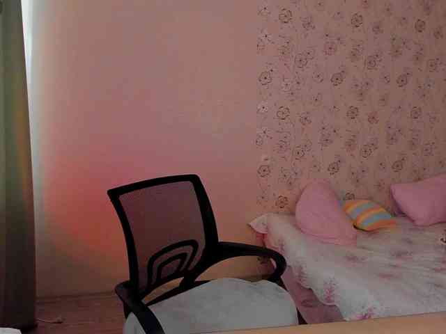 Alicenextdoor webcam