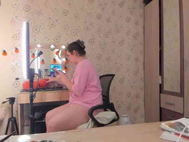 Alicenextdoor webcam