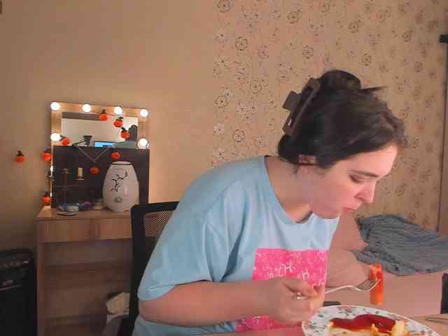 Alicenextdoor webcam