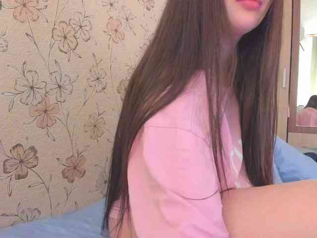 Alicenextdoor webcam