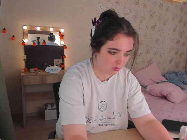 Alicenextdoor webcam