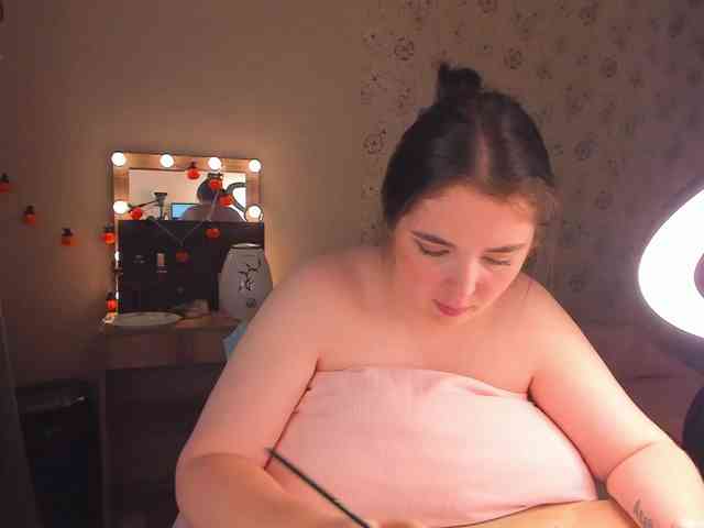 Alicenextdoor webcam