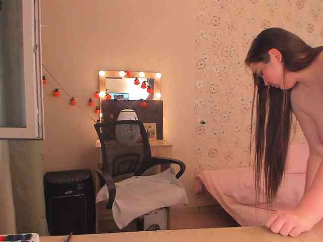 Alicenextdoor webcam