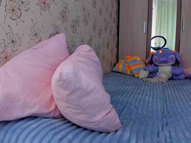 Alicenextdoor webcam