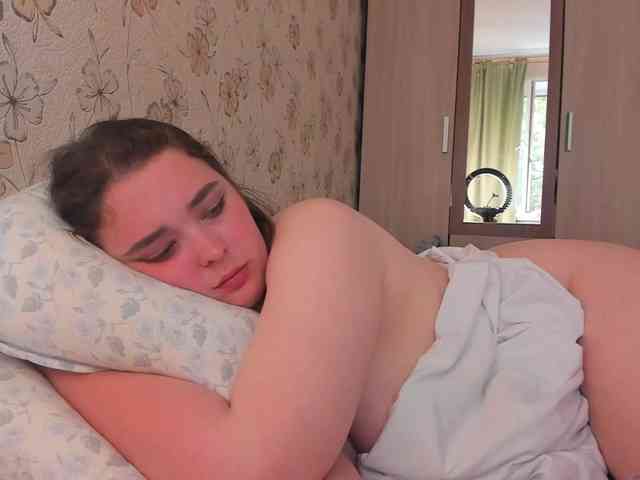 Alicenextdoor webcam
