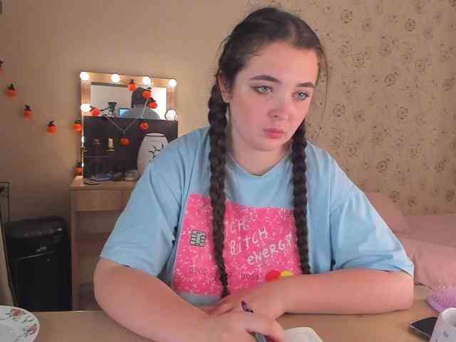 Alicenextdoor webcam