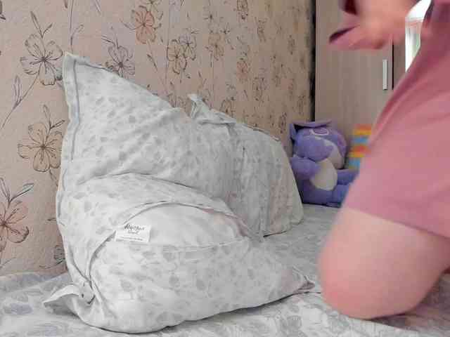 Alicenextdoor webcam