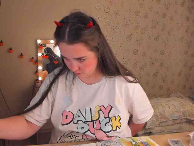 Alicenextdoor webcam