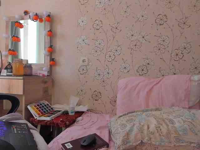 Alicenextdoor webcam