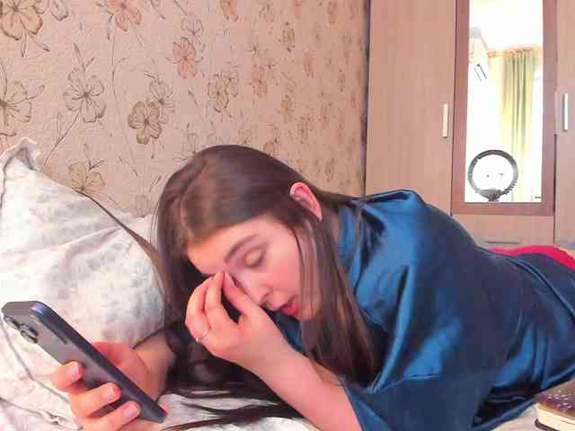 Alicenextdoor webcam