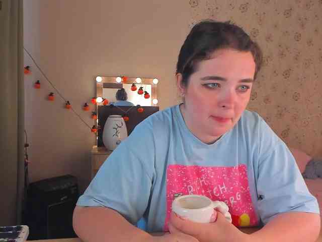 Alicenextdoor webcam