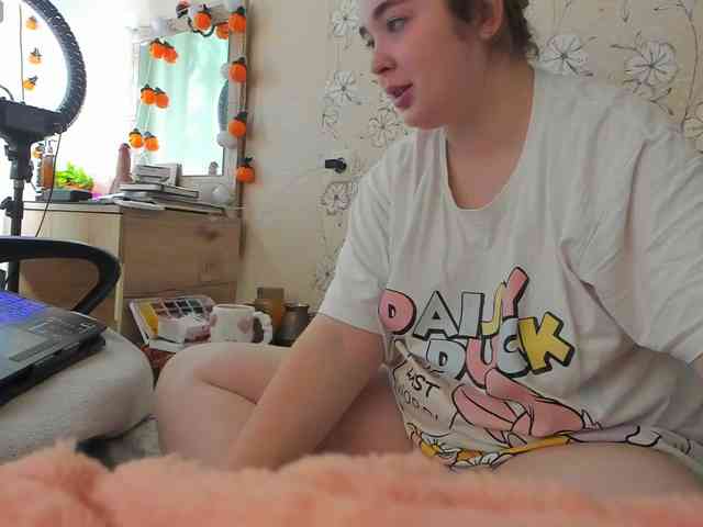 Alicenextdoor webcam