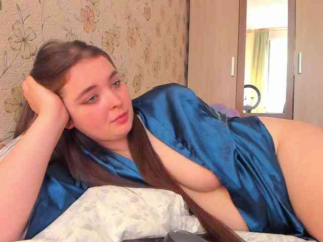 Alicenextdoor webcam