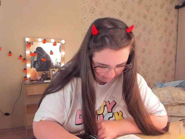 Alicenextdoor webcam