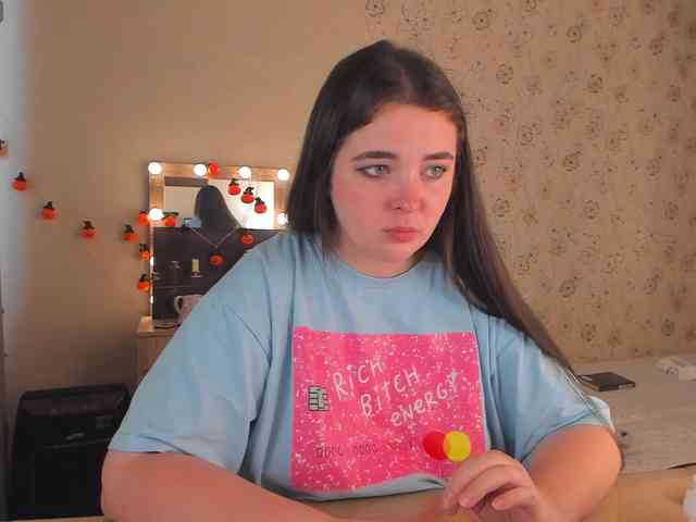 Alicenextdoor webcam
