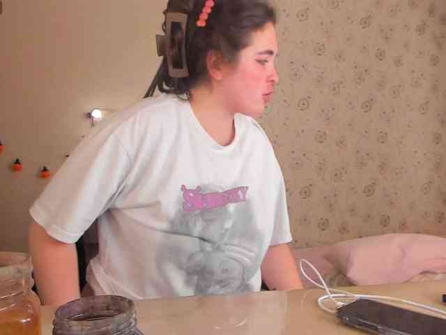 Alicenextdoor webcam
