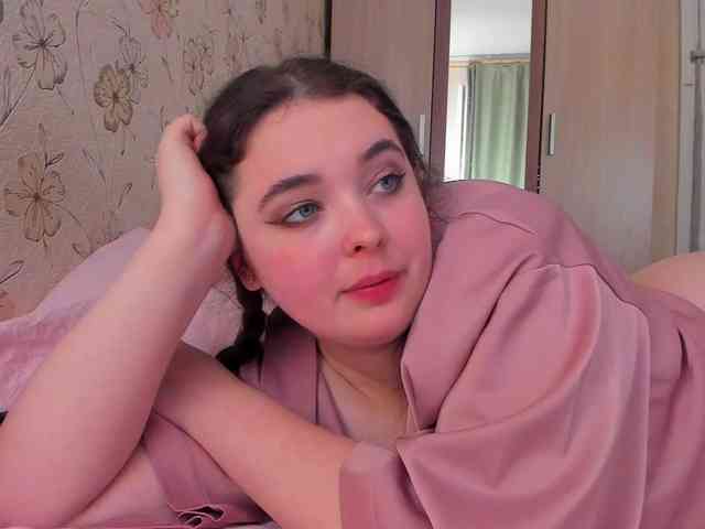 Alicenextdoor webcam
