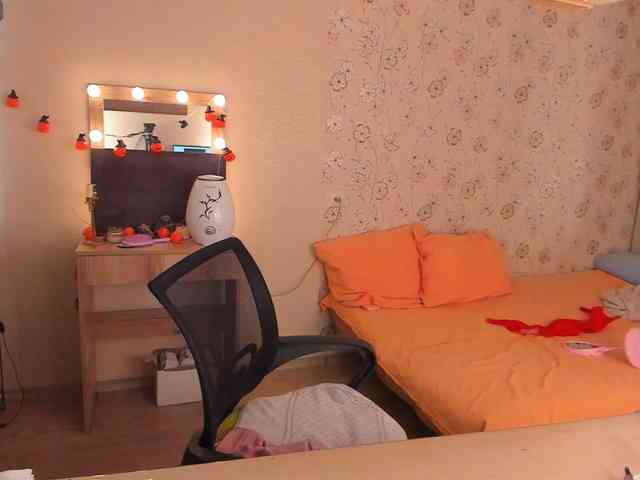 Alicenextdoor webcam