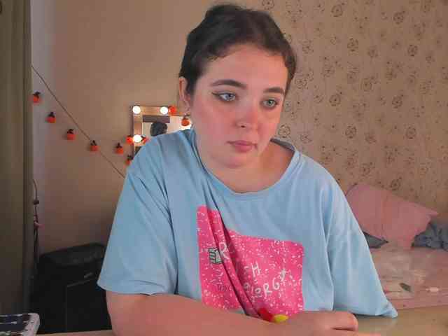 Alicenextdoor webcam