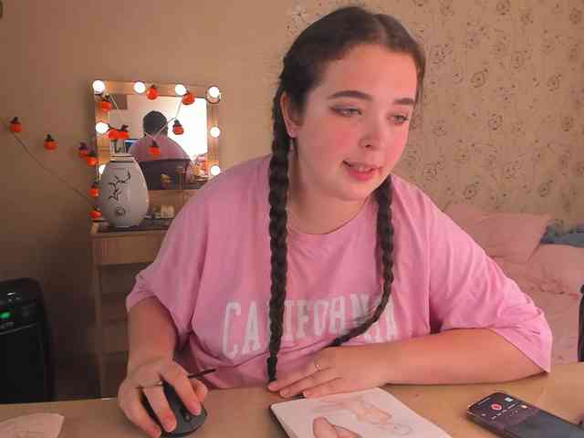 Alicenextdoor webcam