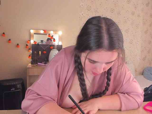 Alicenextdoor Live Webcam on BongaCams