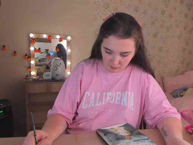 Alicenextdoor webcam
