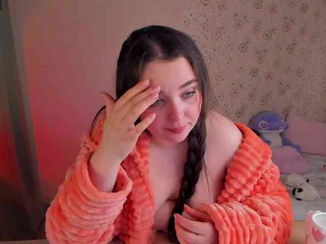 Alicenextdoor webcam