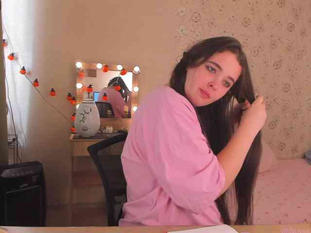 chat room Alicenextdoor
