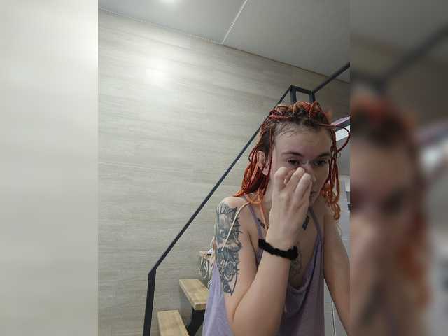 YukiFox live cam preview