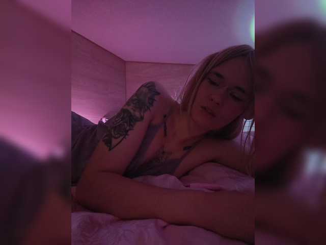 Velvet-and-Venom live cam on BongaCams