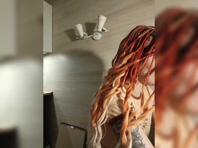 Velvet-and-Venom live cam on BongaCams