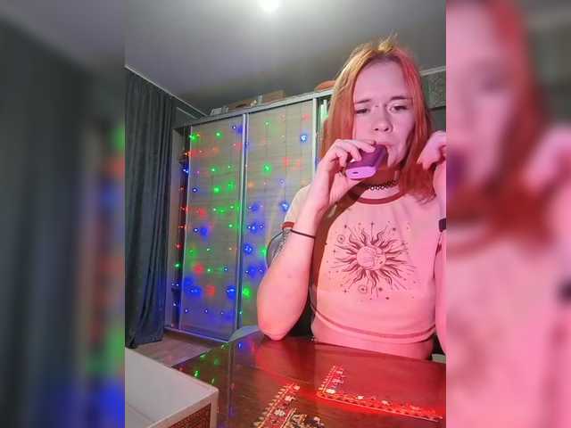 Velvet-and-Venom's BongaCams show and profile