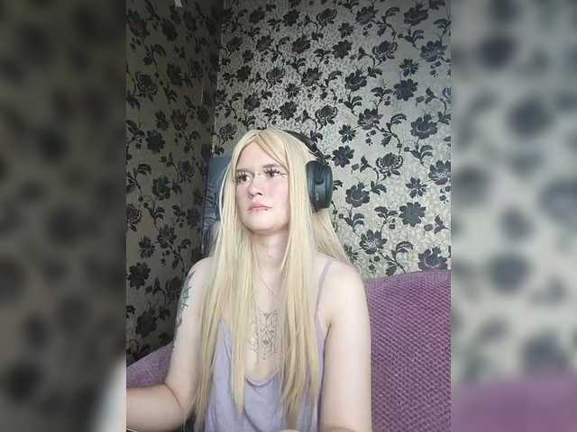 Velvet-and-Venom live cam on BongaCams