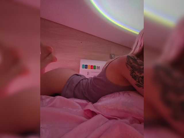 Velvet-and-Venom live cam on BongaCams