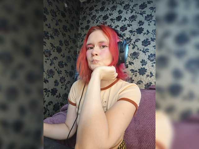 velvet-and-venom cam belle