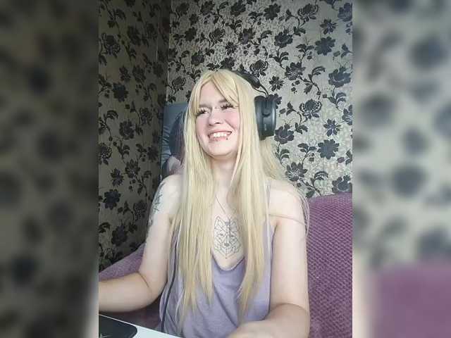 Velvet-and-Venom live cam on BongaCams