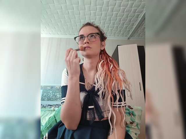 le modèle YukiFox est en webcam porno dans un show sur le site bongacams, il possède les tags suivants: White/Caucasian,Redhead,Shaved